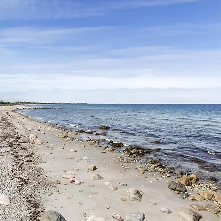 Nyaraló 12242-sjaellands-odde-faellesskoven-10 Tjørneholm